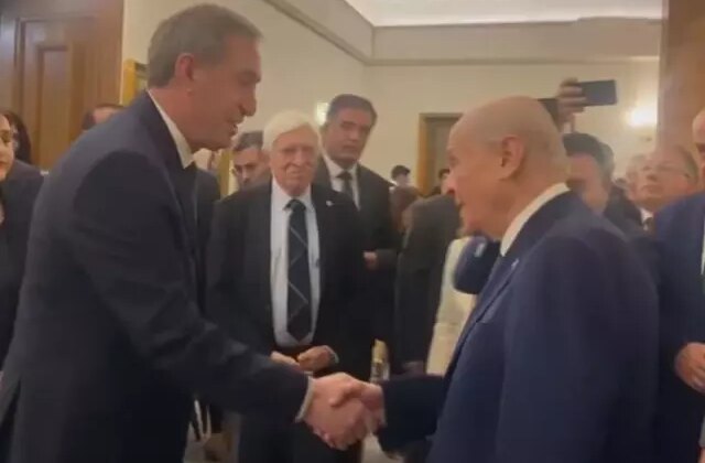 DEM’li Bakırhan’dan kendisini alkışlayan Bahçeli’ye “çay” daveti