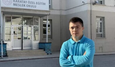 Down sendromlu Harun Efe, yetenekleriyle öğretmenlerinin gururu oldu