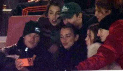 Dua Lipa, gittiği maça damda vurdu