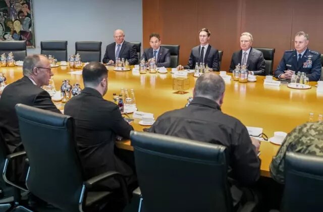 Dünya müjdeli haberi bekledi! 5 saatlik zirveden sonuç çıkmadı