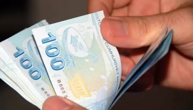 Düzenleme komisyondan geçti! Kamudaki üst düzey memurlara 30 bin lira seyyanen zam