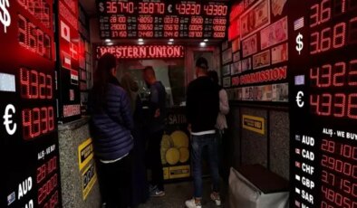Döviz bürosuna gidecekler dikkat! Bir para birimi tabelalardan kaldırıldı