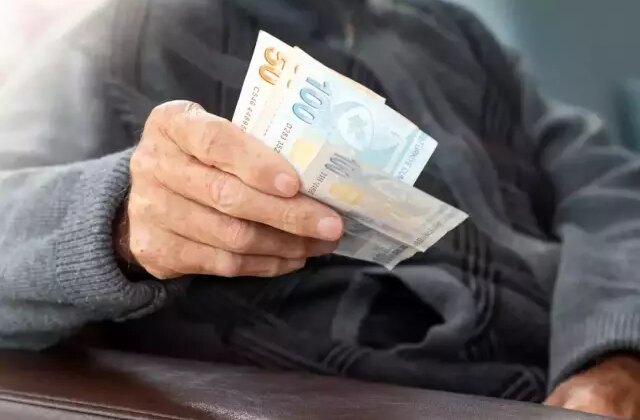 Emekli maaşlarından kesinti dönemi başlıyor! İşte etkilenecek kesim