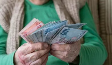 Emekli zammında bomba kulis! En düşük aylık için ilk kez bu rakam dillendirildi