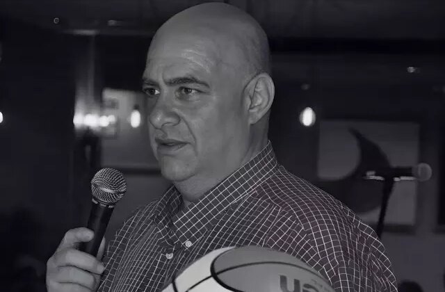 Eski milli basketbolcu Ediz Baksi, balkon kazasında hayatını kaybetti