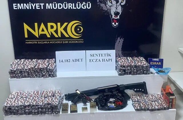 Ev ile iş yerinden 14 bin uyuşturucu hap çıktı, ‘Kullanmak için satın aldım’ dedi