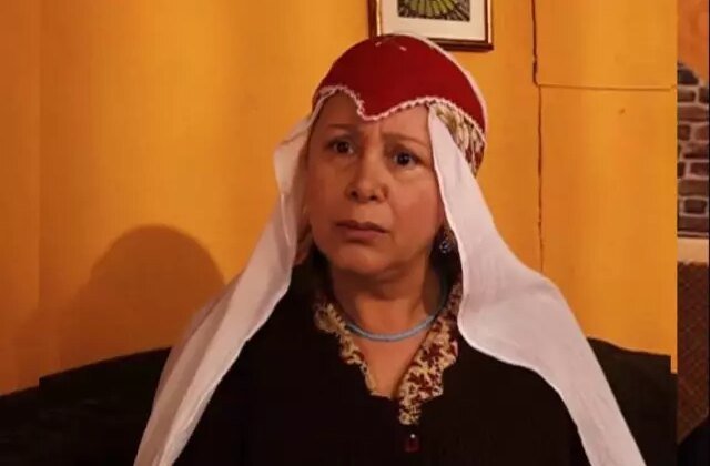 “Fato Aney’i tanıyamayacaksınız! Pembe saçı ve tarzıyla göz kamaştırdı