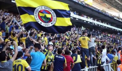 Fenerbahçe’den giden futbolcu yeni takımında kral oldu