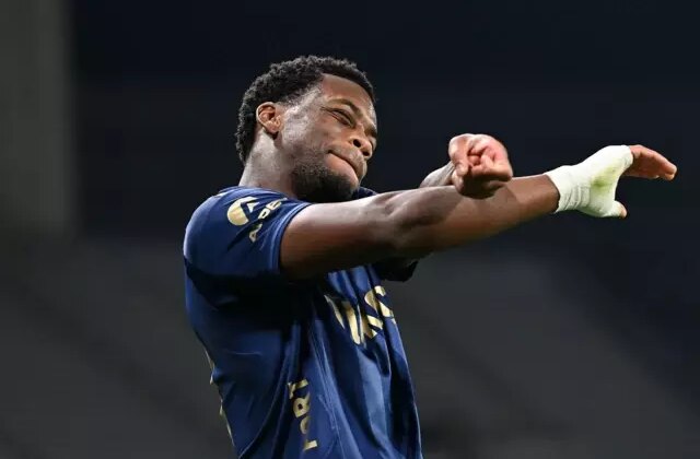 Fenerbahçe maç fazlasıyla liderliğe oturdu