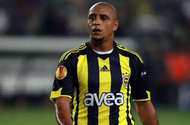 Fenerbahçe’nin eski yıldızı Roberto Carlos hastaneye kaldırıldı