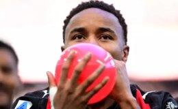 Fenerbahçe ve Galatasaray’la anılan Nkunku takımını tek başına sırtladı