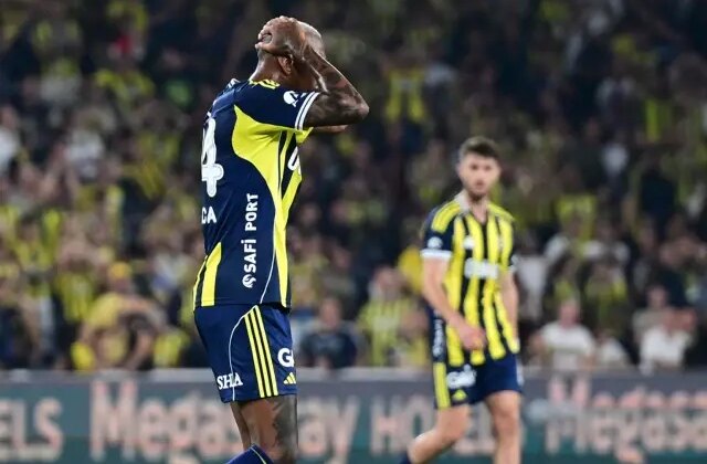Fenerbahçe’ye Anderson Talisca’dan kötü haber