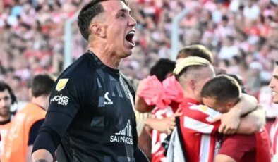 Fernando Muslera Arjantin’de tarih yazıyor! Bir haftada ikinci şampiyonluk