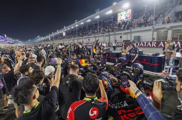 Formula 1’de nefes kesen an! Şampiyonluk son yarışa kaldı