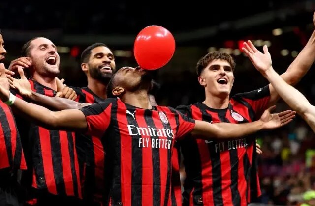 Galatasaray ve Fenerbahçe’ye aynı isim! 80 milyon euroluk yıldız, “İstanbul’a gidiyor” diyerek duyurdular