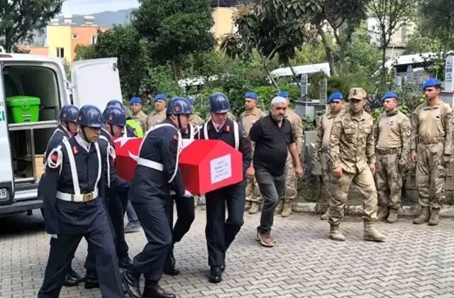 Genç Uzman Çavuş kansere yenik düştü