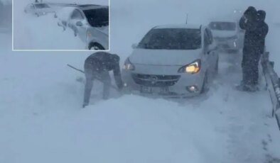 Göz gözü görmüyor! Sivas-Kayseri yolu kapandı