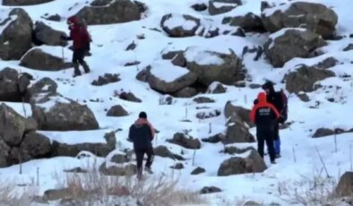 Hasan Dağı’na tırmanan 2 üniversite öğrencisi mahsur kaldı