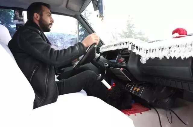 “Horoz” lakaplı bu araca galoşsuz binmek yasak