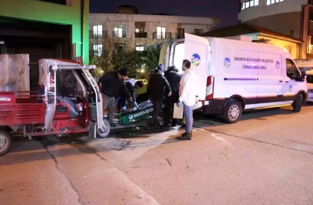 İnşaat sahasında erkek cesedi bulundu