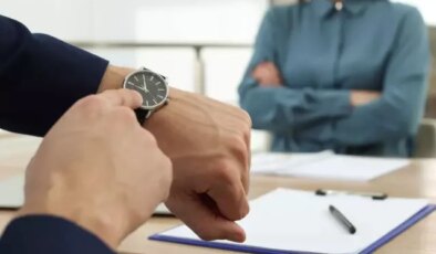 İşe her gün 40 dakika erken geldiği için kovuldu