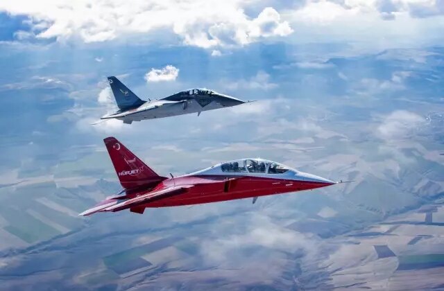 İspanya’ya 30 HÜRJET satışı için imzalar atıldı