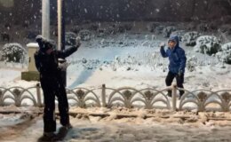 Görüntü İstanbul’dan! Bir anda beyaza büründü