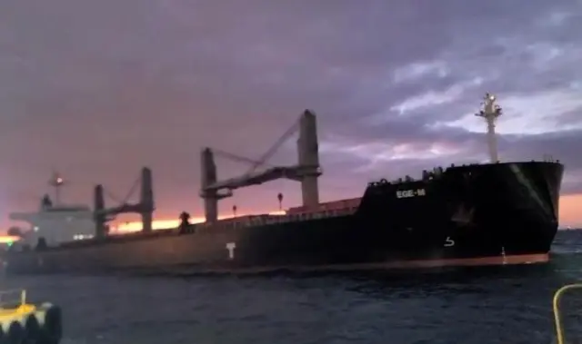 İstanbul’da facianın eşiğinden dönüldü: Sürüklenen kuru yük gemisi son anda durdu