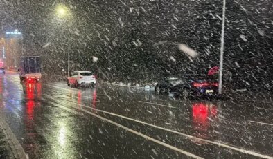 İstanbul’da beklenen kar yağışı başladı