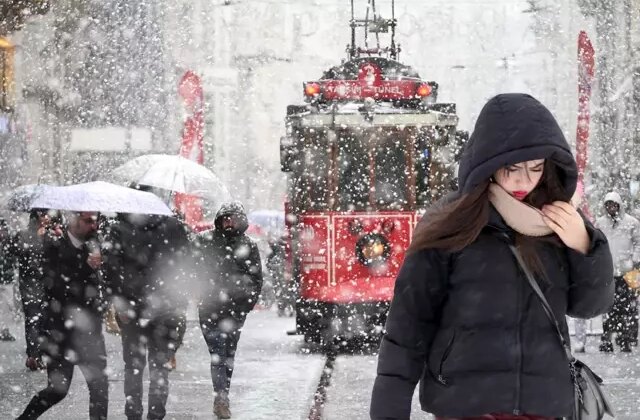 İstanbul için en net kar yağışı uyarısı! 11 ilçe beyaza bürünecek