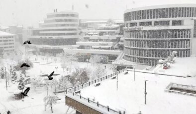 İstanbul’un yanı başında kar kalınlığı yarım metreye ulaştı
