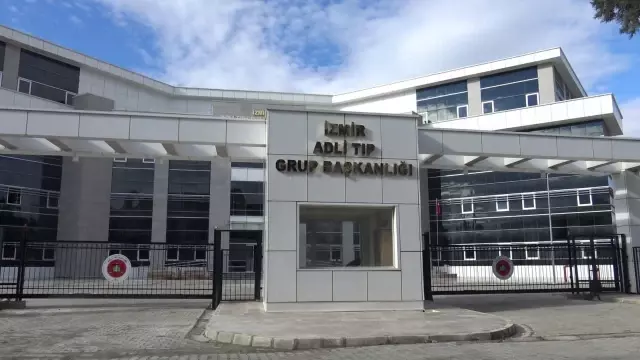 İzmir’de denizde erkek cesedi bulundu