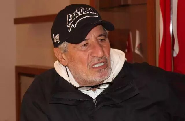 Kalbi iki kere durdu! Gökmen Özdenak yoğun bakımda