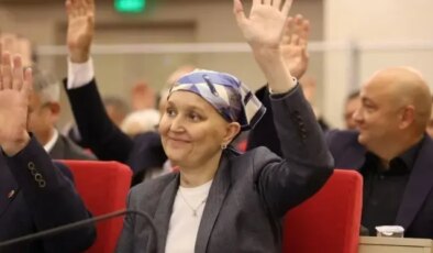 Kanser tedavisi gören Şehzadeler Belediye Başkanı Durbay entübe edildi