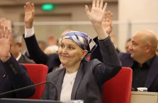 Kanser tedavisi gören Şehzadeler Belediye Başkanı Durbay entübe edildi