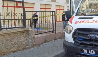 Kayseri’de 8. kattan düşen kadın öldü