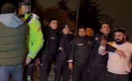Kaza yaptığının bile farkında değil ama polisi tehdit ediyor: Gerekeni yapacağım