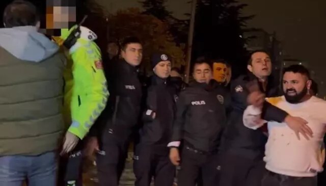 Kaza yaptığının bile farkında değil ama polisi tehdit ediyor: Gerekeni yapacağım
