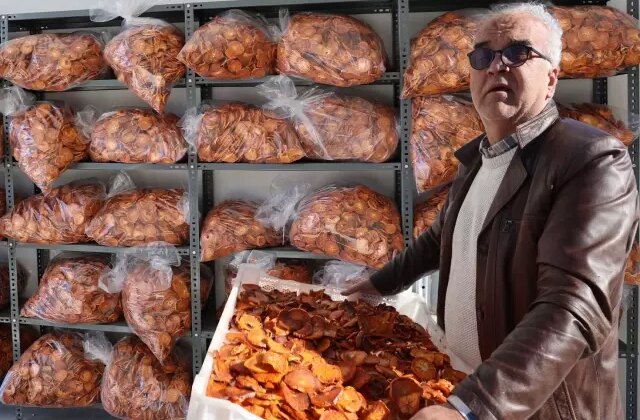 Köyüne kurduğu tesis ile ürünü 10 kat değerlendi! Çuval çuval ihraç ediyor