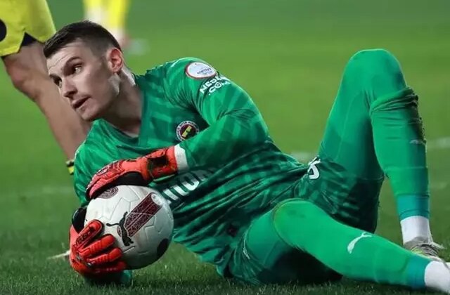 Dinamo Zagreb’ten Fenerbahçe’ye Livakovic için teklif