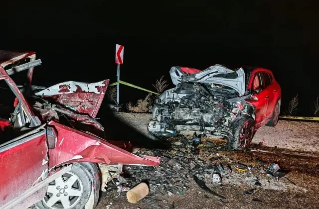 Manisa’da feci kaza: Aynı aileden 3 kişi hayatını kaybetti