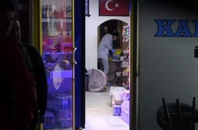 Markette kanlı gece! 2 kişiyi öldürdü, ilk sözleri kan dondurdu