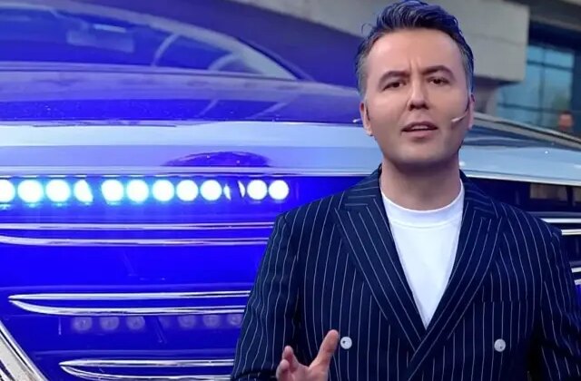 Mehmet Akif Ersoy için olay iddia: Çakarlı aracıyla polis kontrolü yapmış