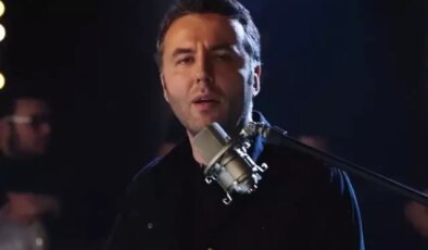 Mehmet Akif Ersoy yıllar önce şarkı söylemiş