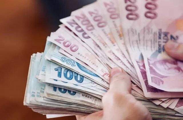 Memur ve emeklinin 5 aylık zam oranı belli oldu