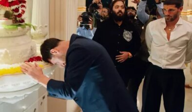 Messi, Hindu tanrısı Hanuman’ı ziyaret etti