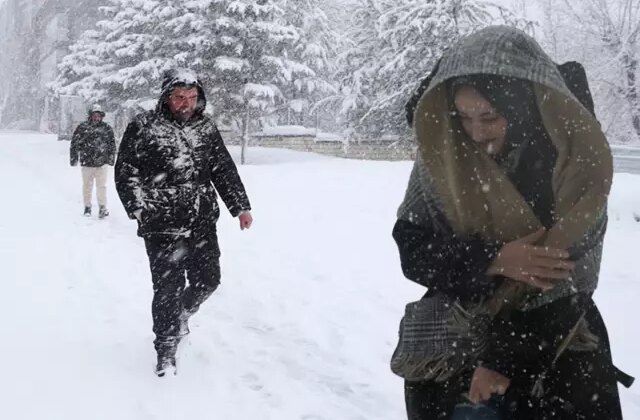 Meteoroloji’den 36 ile sağanak ve kar uyarısı! Bu gece başlıyor