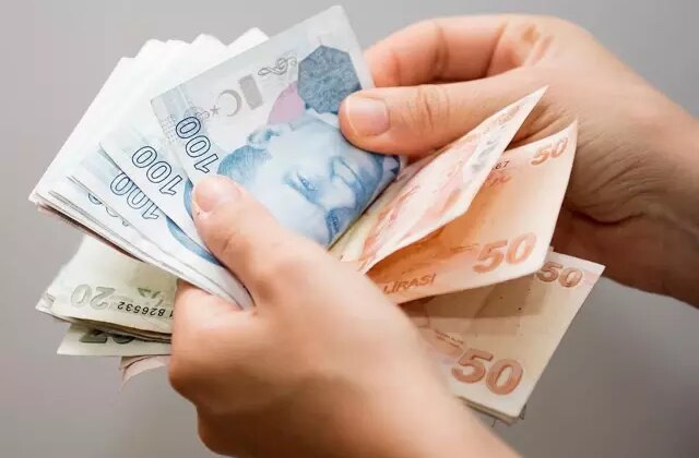 Milyonlarca memur ve emekliye çifte zam müjdesi