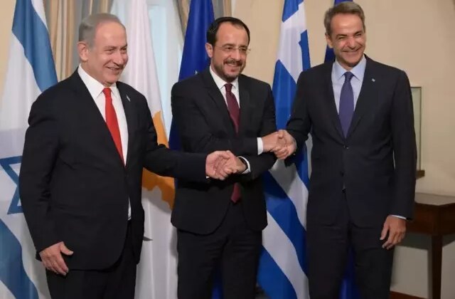 MSB’den olay fotoğrafa ilk yorum: Tehdit oluşturması söz konusu değil