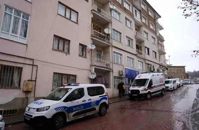 Niğde’de yaşlı çift evlerinde ölü bulundu
